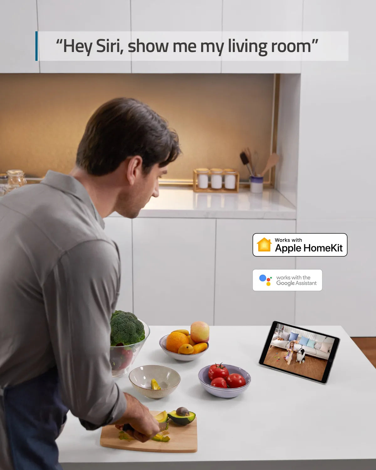 كاميرا eufy Security Solo 2K Indoor Cam P24 Protect Pan &amp; Tilt Mini Wifi متوافقة مع Human AI Voice Assistant وMotion Track 