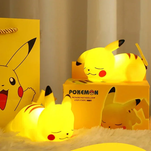 مصباح ليلي متوهج للأطفال من NIMISO Pokemon Pikachu مصباح بجانب السرير لطيف على شكل بوكيمون بيكاتشو هدية عيد ميلاد للأطفال